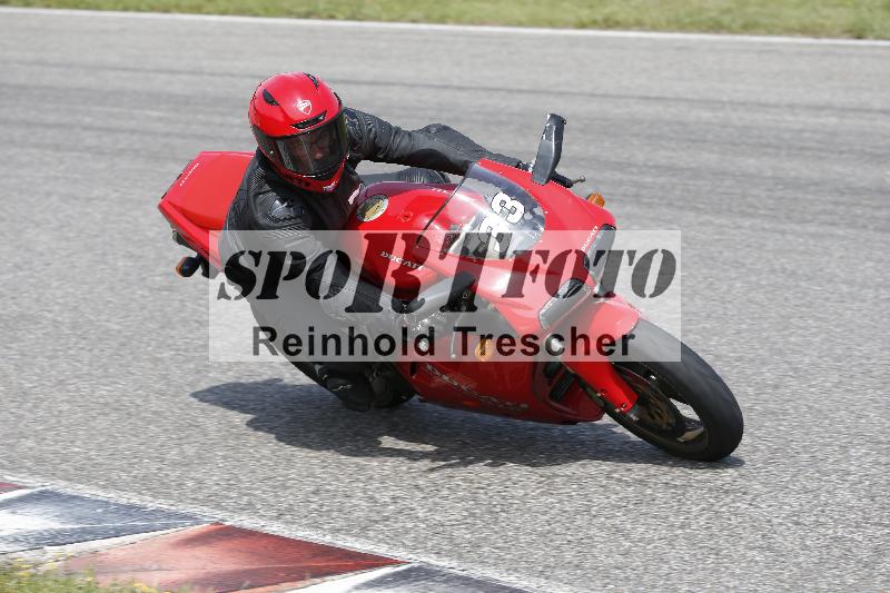 /27 12.06.2025 Ducati Schweiz Trackday Warmup  ADR/blau-bleu/33